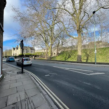 Nunnery Lane 3 Bedroom House York