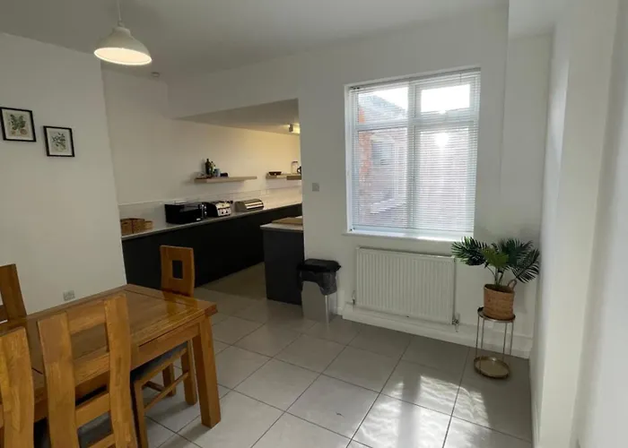 Semesterbostad Nunnery Lane 3 Bedroom House