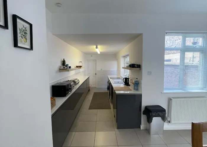 Semesterbostad Nunnery Lane 3 Bedroom House *