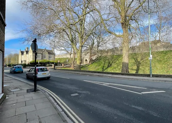 Nunnery Lane 3 Bedroom House York